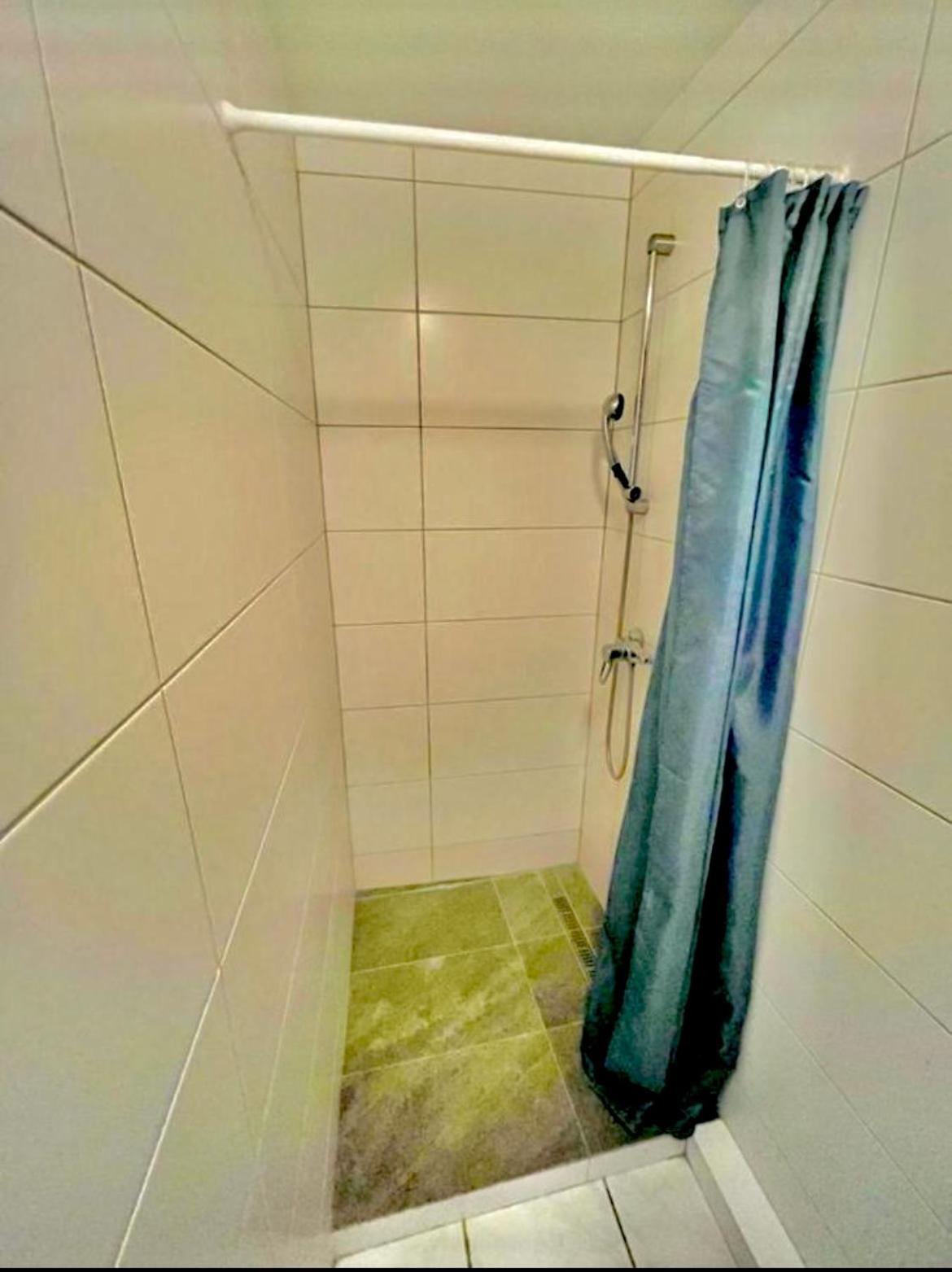 85/6 Apartment *